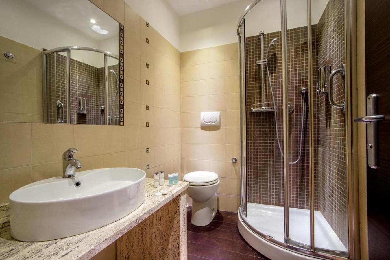 บาซิลิโอ 55 โรม Hotel ภายนอก รูปภาพ