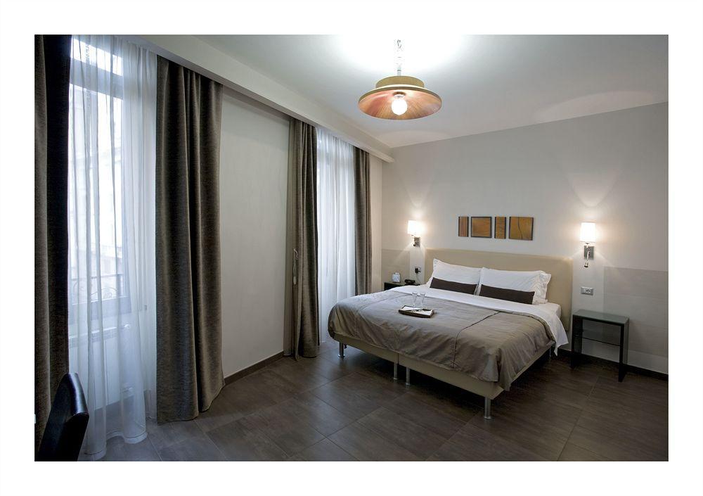 บาซิลิโอ 55 โรม Hotel ภายนอก รูปภาพ